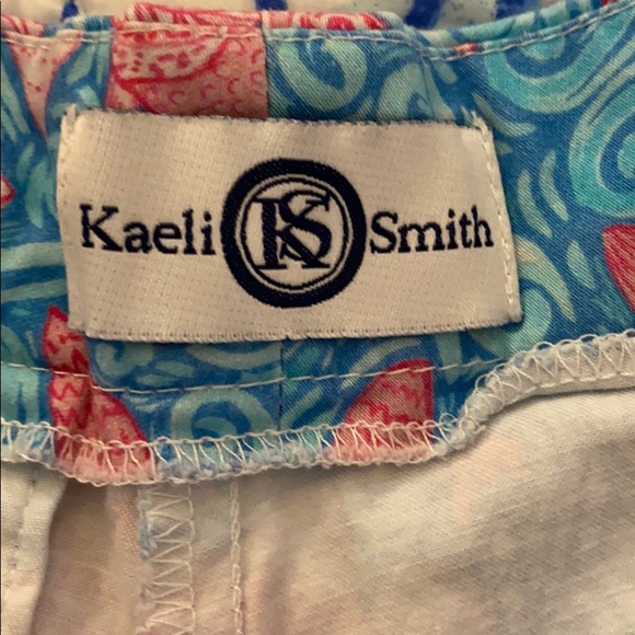 Kaeli Smith fish shorts (look like Lilly pulitzer) - Picture 3 of 5